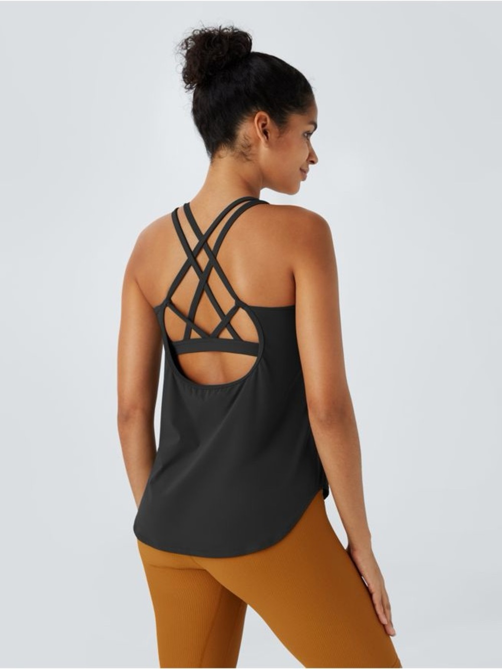 Halara UltraSculpt™ Round Neck Curved Hem Workout Tank Top XL
